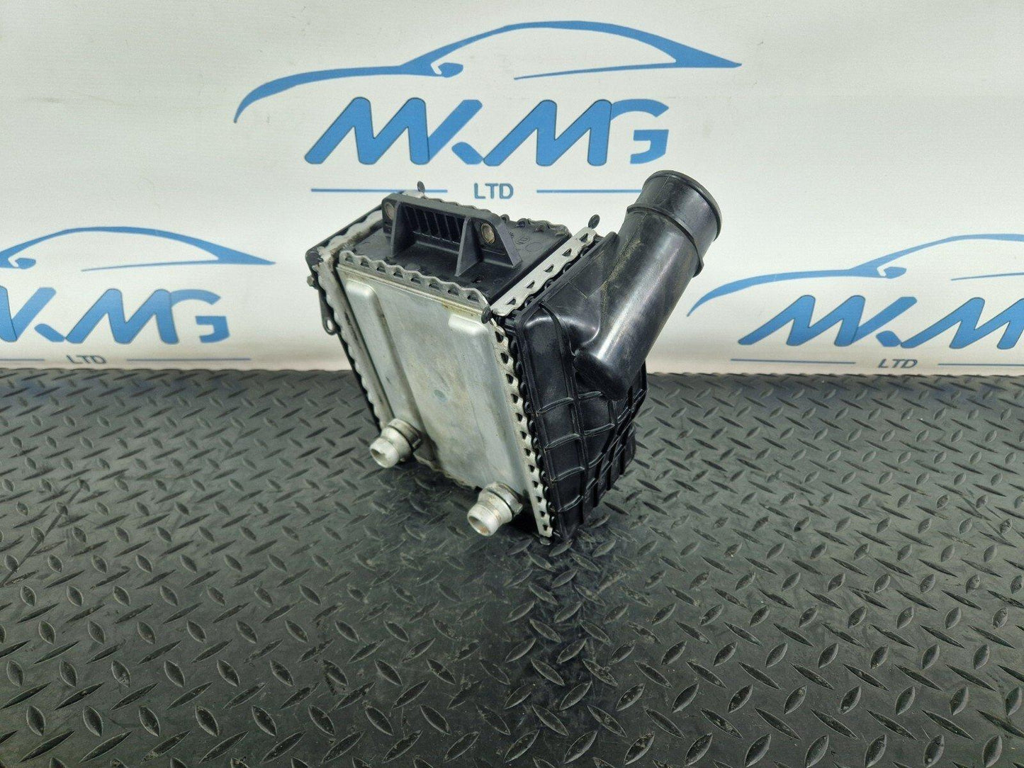 14-21 MERCEDES BENZ C300H W205 2.2 OM651 OEM ENGINE INTERCOOLER A6510901900