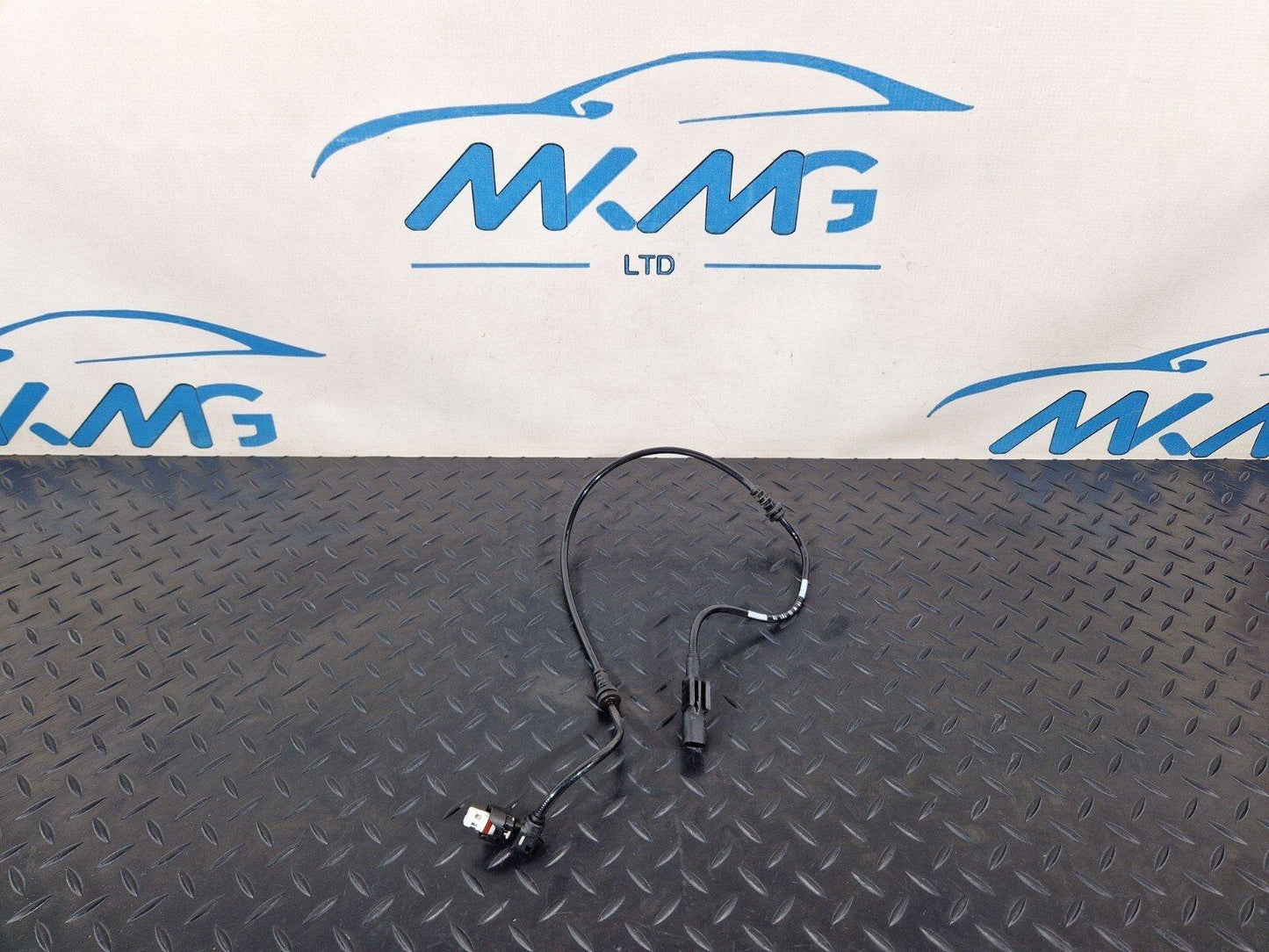 19-ON MERCEDES BENZ A CLASS W177 FRONT LEFT SIDE ABS  SPEED SENSOR A2475400500