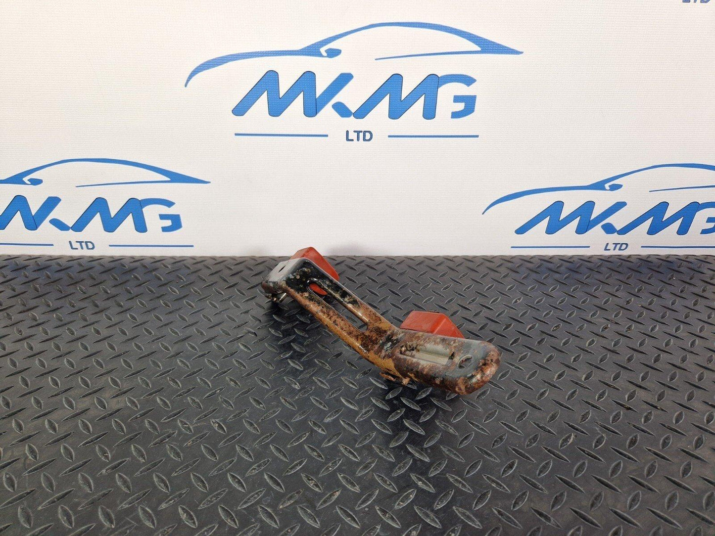 18-ON MERCEDES BENZ SPRINTER W907 W910 EXHAUST MUFFLER HOLDER A9104921500