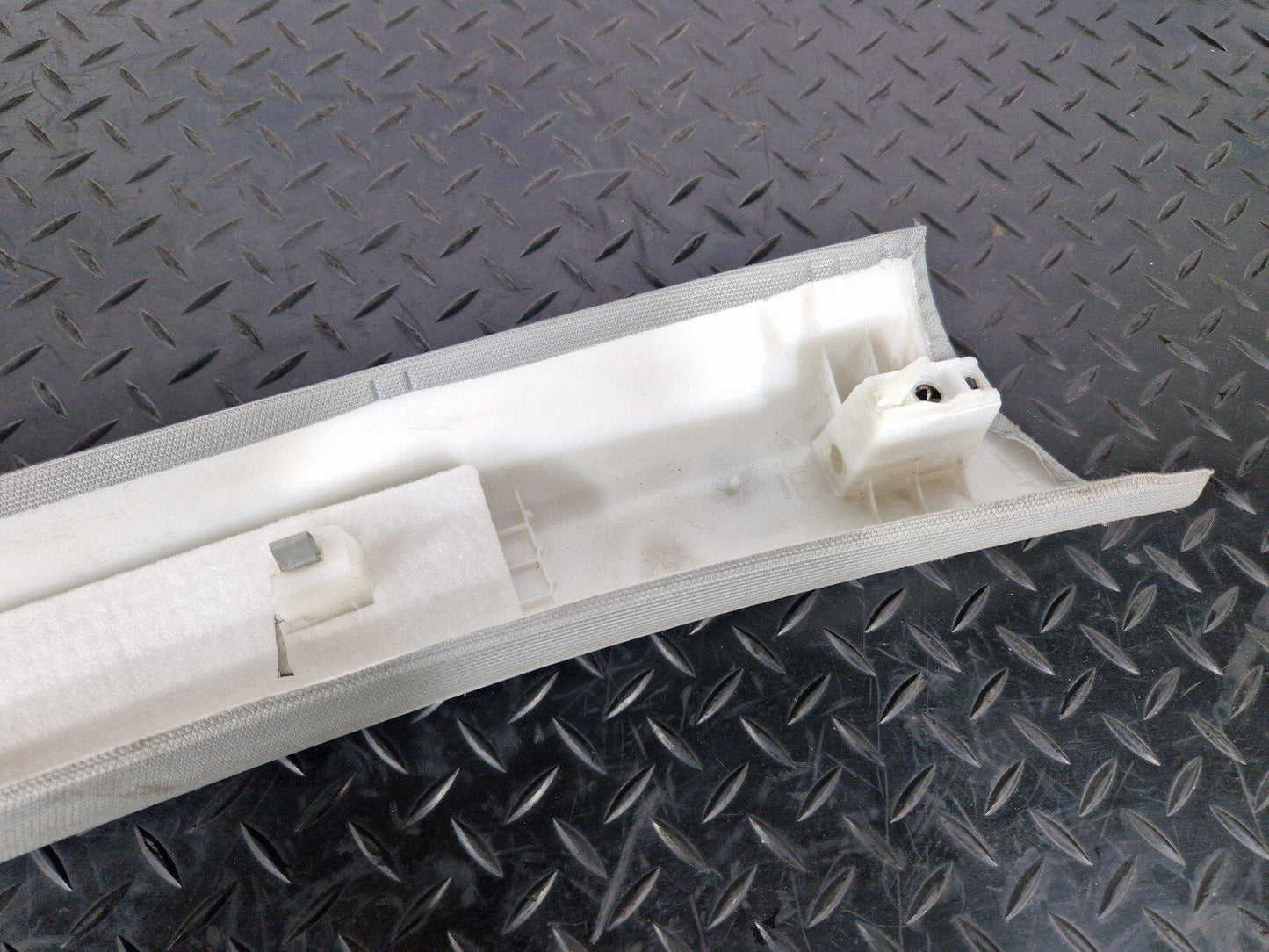 16-19 AUDI A4 B9 GENUINE FRONT LEFT SIDE A PILLAR TRIM COVER PANEL 8W0867233B