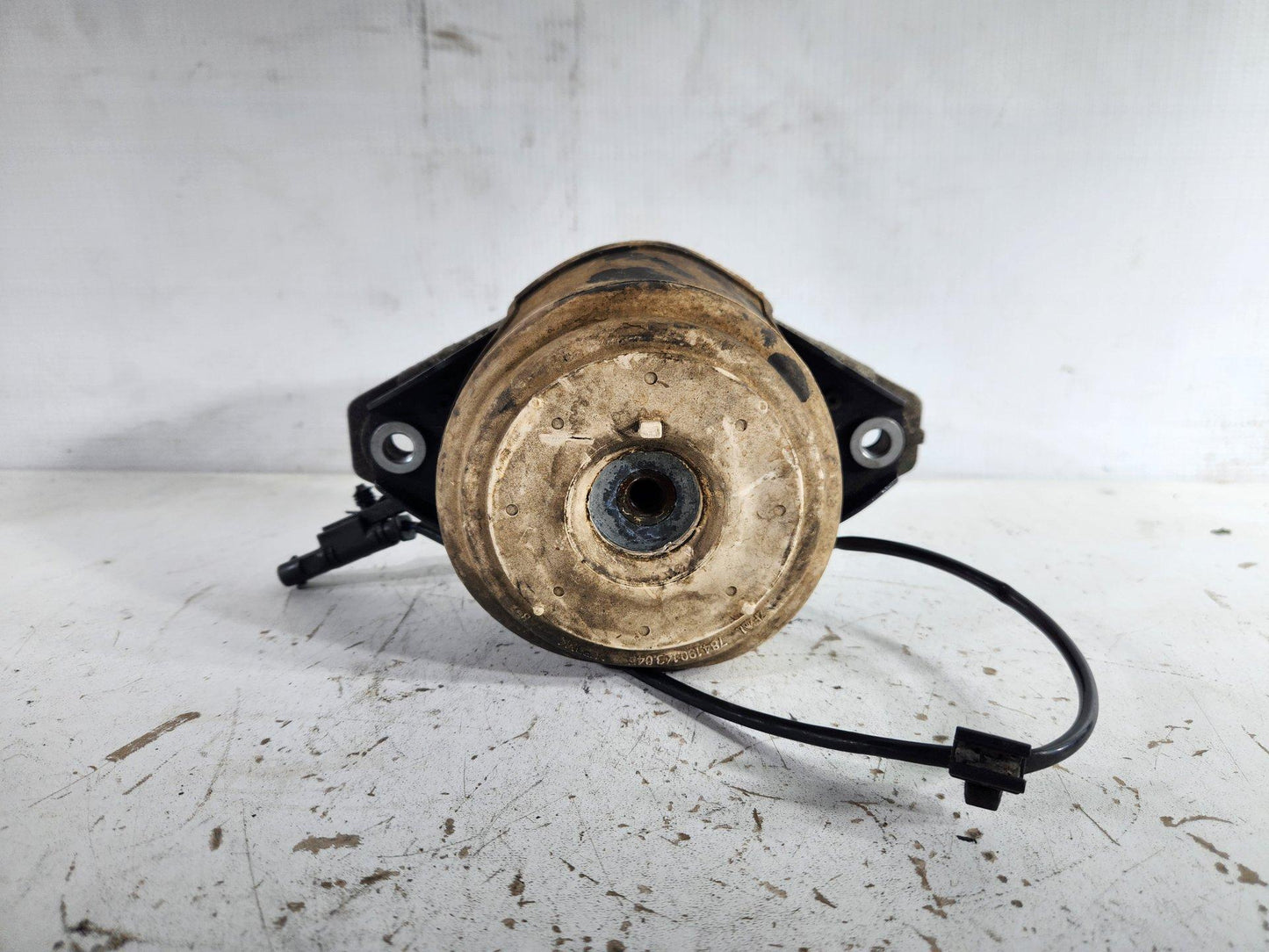 Mercedes-Benz ML W166 Genuine Engine Mount A1662405417