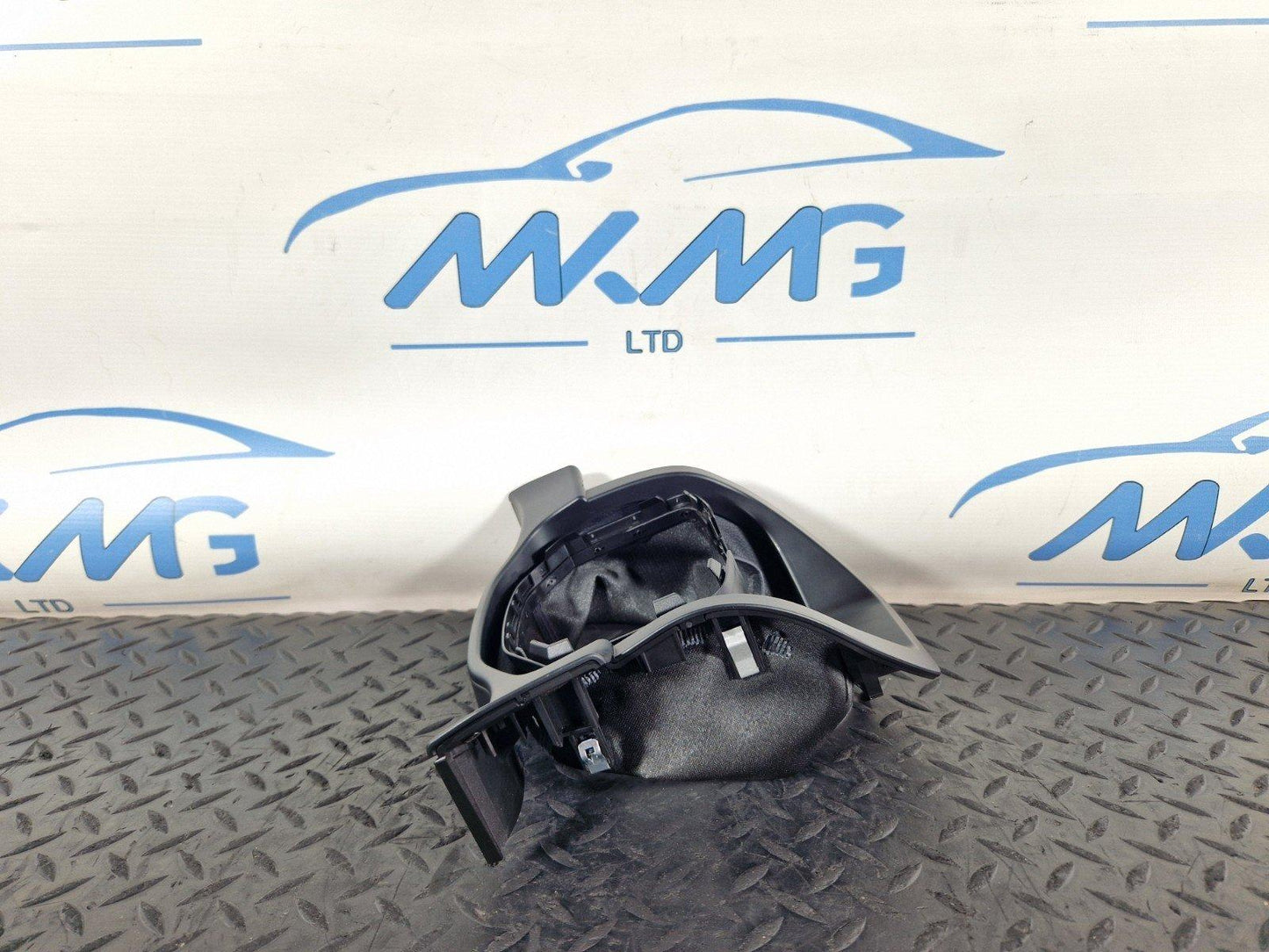 11-19 MERCEDES BENZ ML W166 OEM STEERING WHEEL COLUMN SURROUND TRIM A1666803407