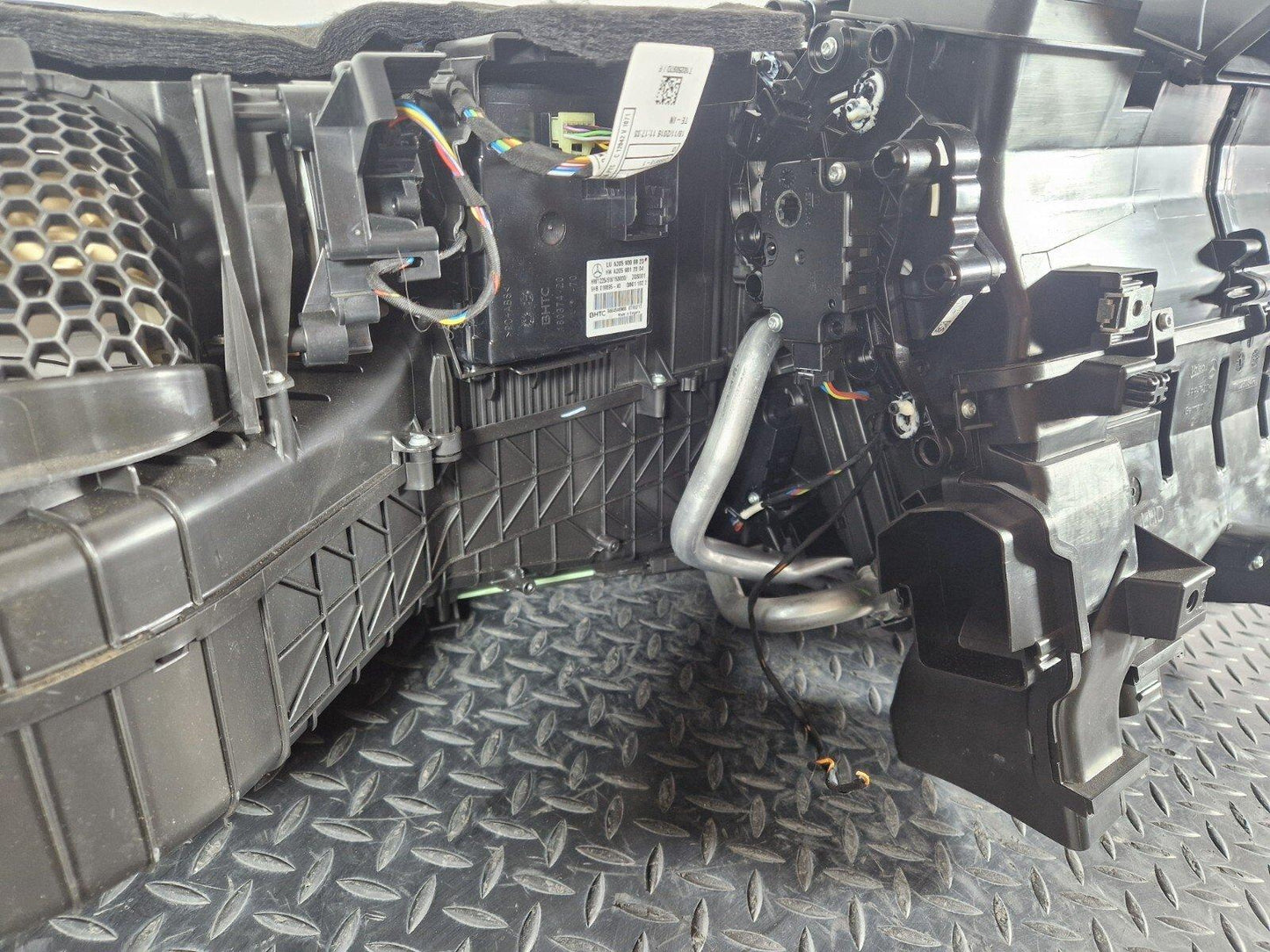 14-21 MERCEDES C-CLASS W205 INTERIOR HEATER MATRIX CORE & A/C CONTROL MODULE