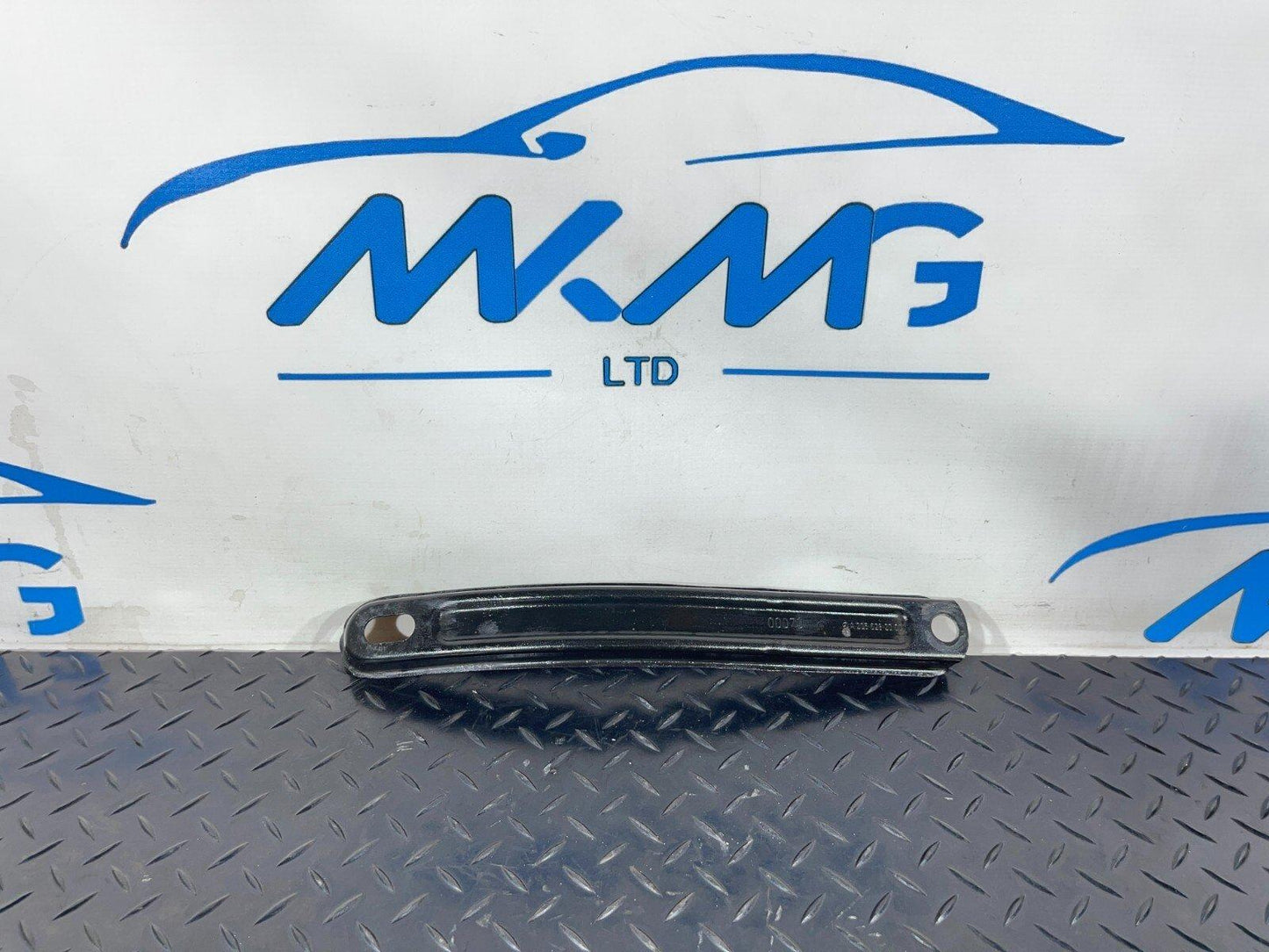 14-21 MERCEDES BENZ C350e W205 FRONT BUMPER CRASH BAR 2x BRACKETS A2056282000