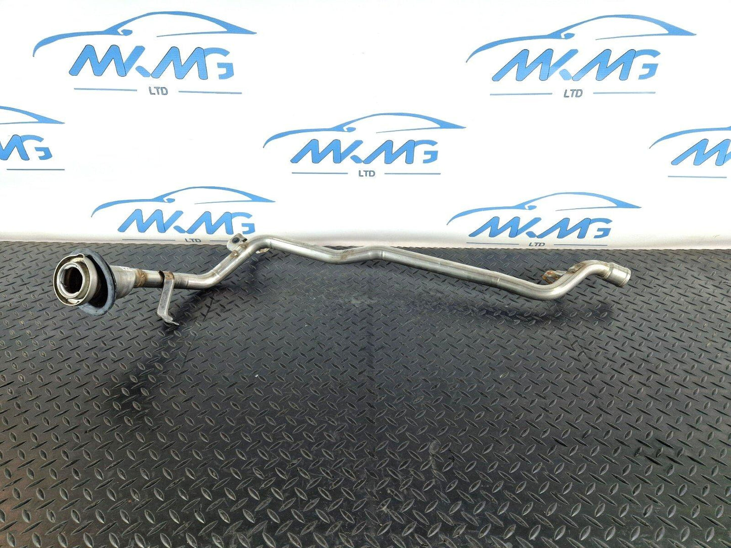 14-20 MERCEDES GLA X156 GENUINE DIESEL FUEL FILLER NECK PIPE HOSE A2464701220