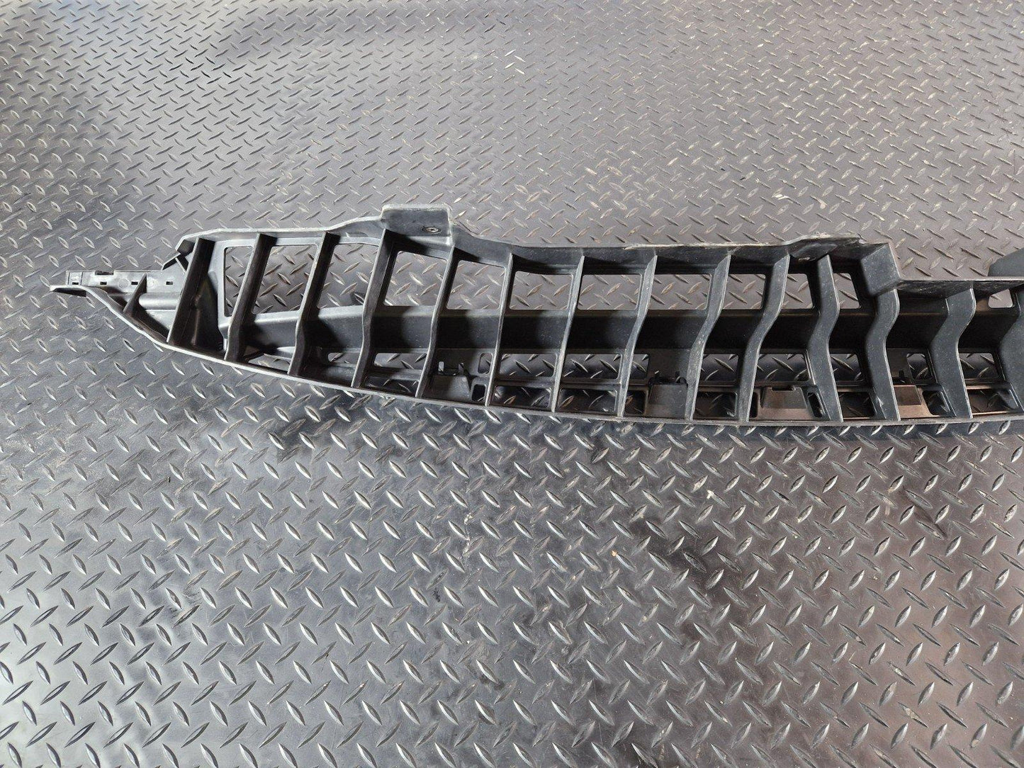 13-23 RANGE ROVER SPORT L494  FRONT BUMPER MOUNT BRACKET DK62-178861-AA