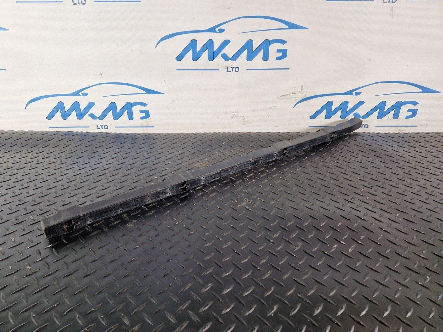 12-17 AUDI S5 CONVERTIBLE UNDERBODY BRACKET 8W7804647A