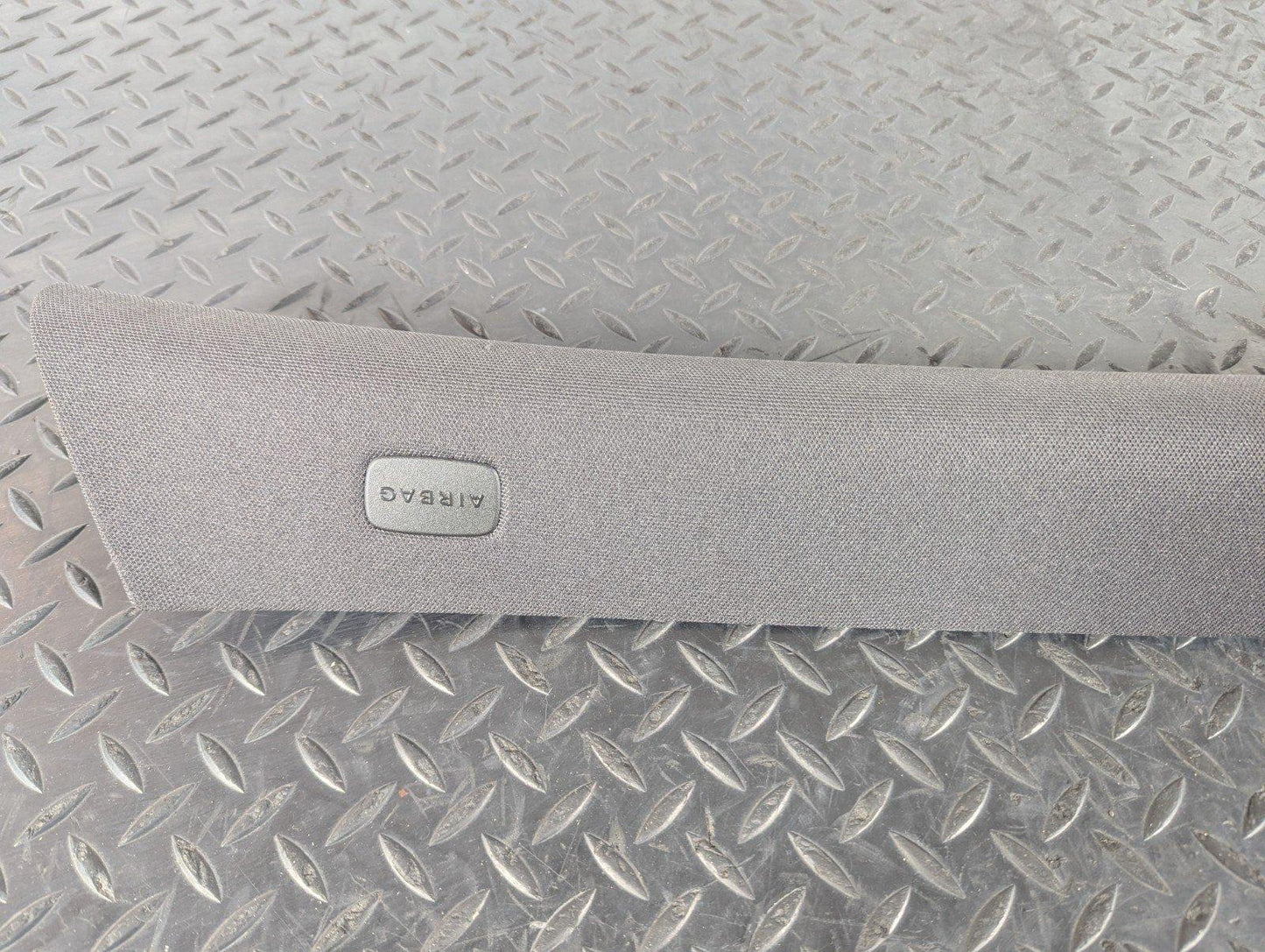 13-19 MERCEDES BENZ CLA C117 GENUINE FRONT RIGHT A PILLAR TRIM COVER A1176900425