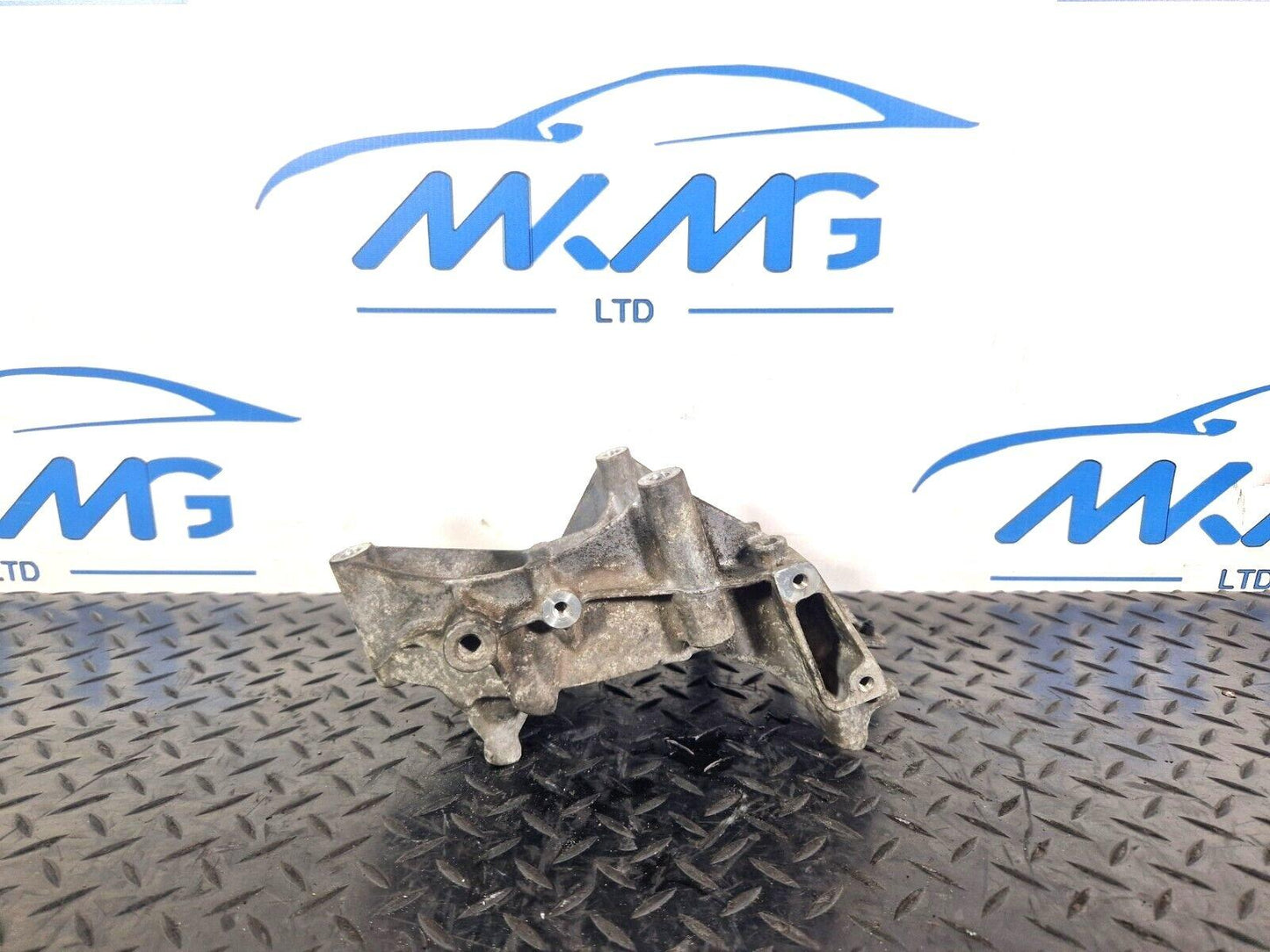 14-21 MERCEDES BENZ C E CLS W205 W213  ENGINE BRACKET A6512340339