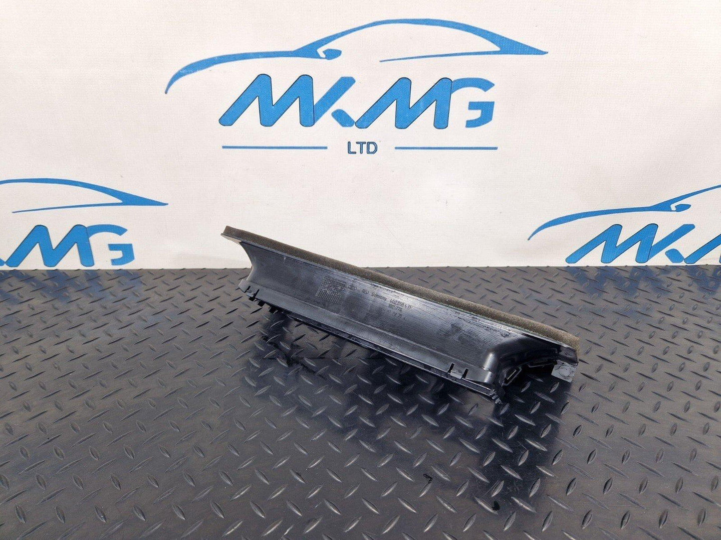 12-18 AUDI A6 C7 GENUINE AIR DUCT CHANNEL 4G2858431