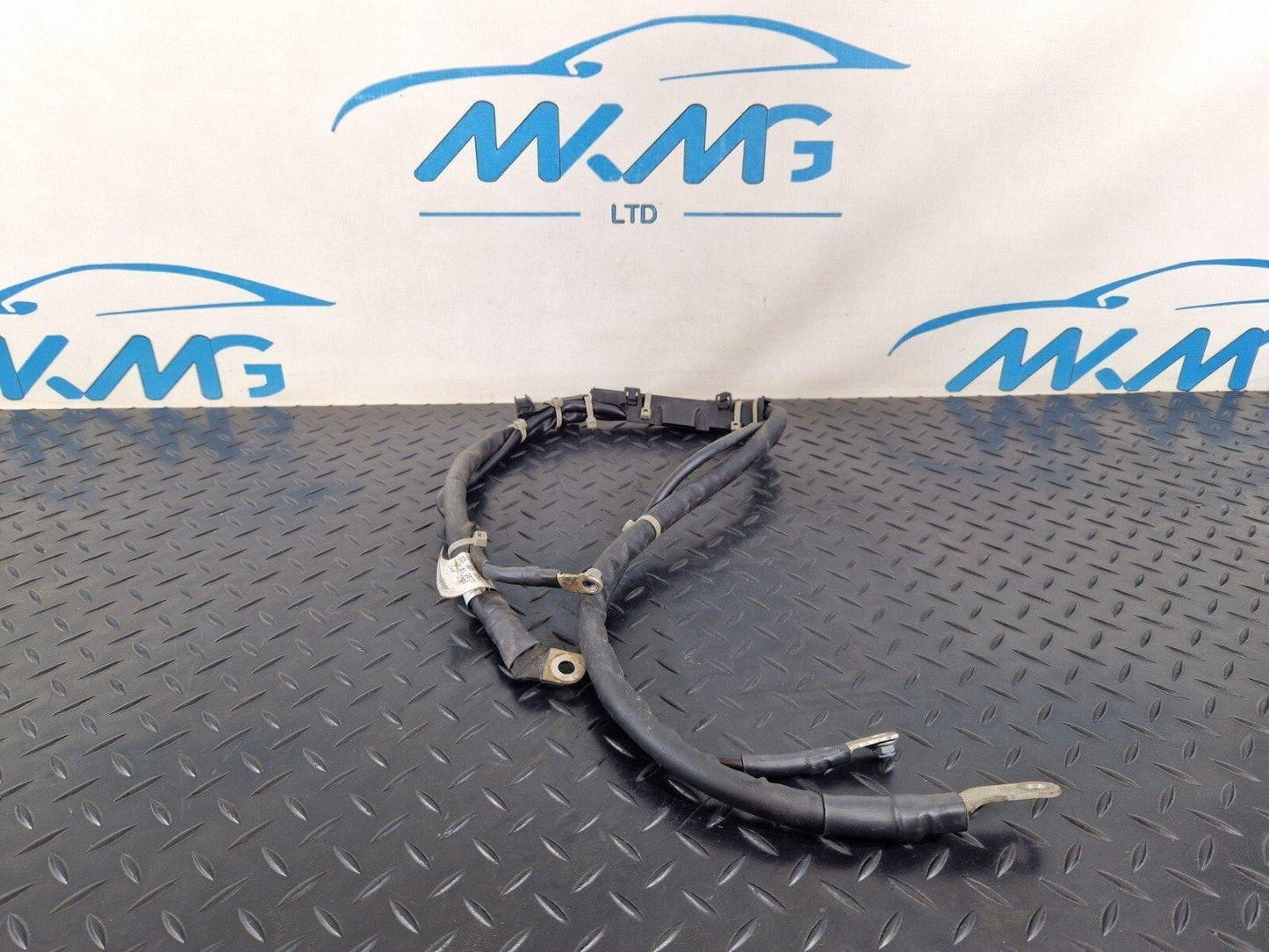 14-21 MERCEDES BENZ C300h W205 GENUINE PREFUSE BOX CABLE HARNESS A2054403136