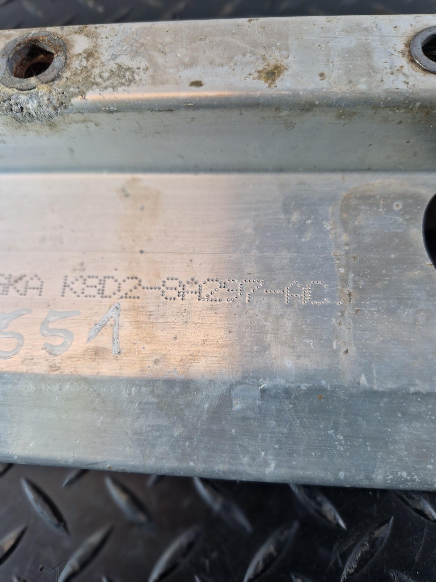 Land Rover Range Rover Evoque RADIATOR SUPPORT LOWER K8D28A297AC