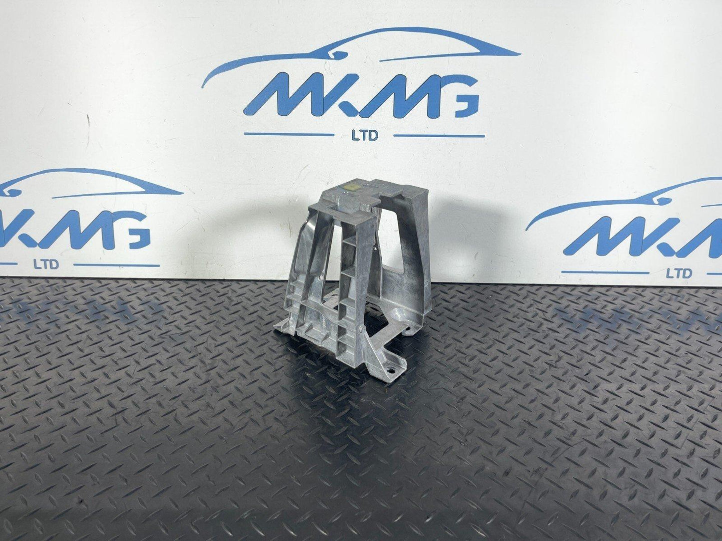 16-22 BMW X1 F48 CENTER ARMREST BRACKET MOUNT 1269312