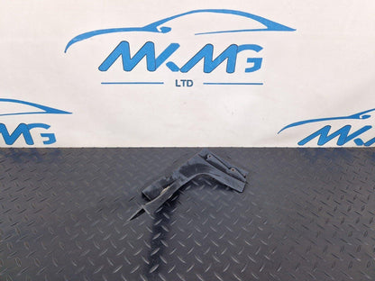 10-18 AUDI A7 4G S-LINE FRONT BUMPER RIGHT ADAPTER 4G8807084B