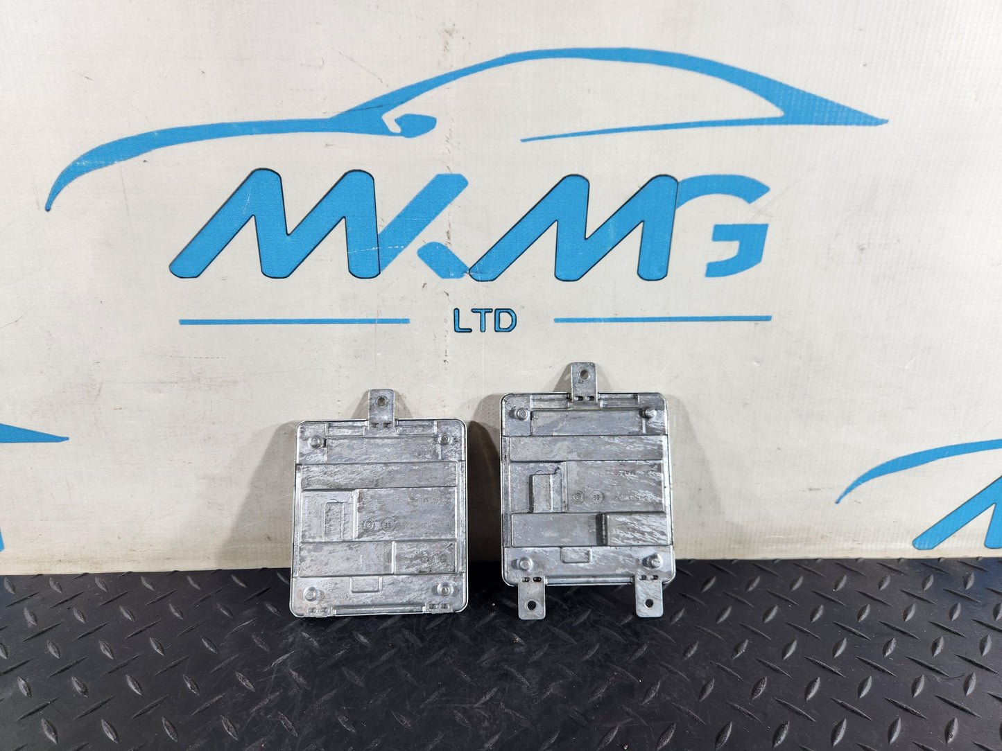 BMW 118i F40 Hatchback Headlight Ballast Control Module X2 Genuine E204531