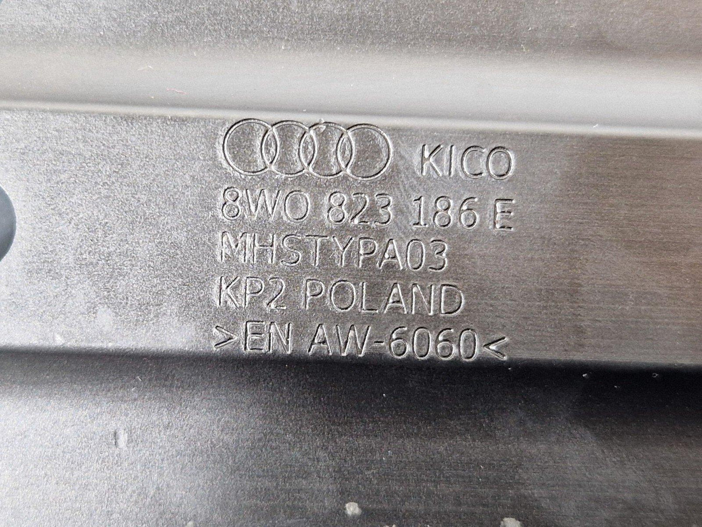 16-19 AUDI A4 B9 BONNET HOOD BOOT LID LOCK CATCH STRIKER RIGHT O/S 8W0823186E