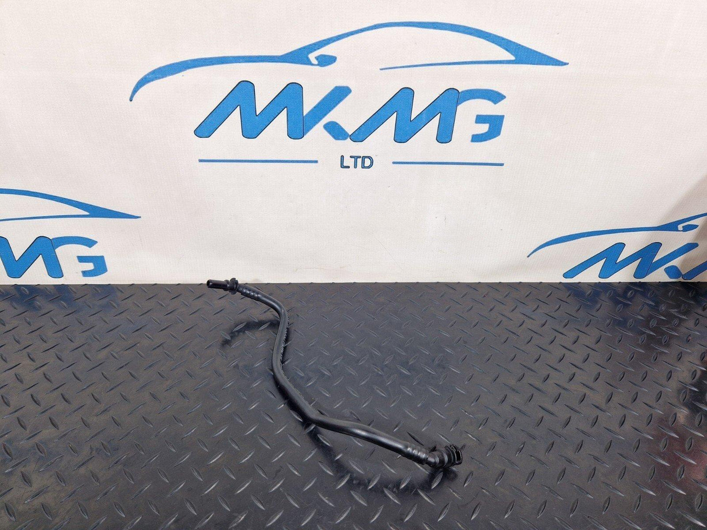 16-23 AUDI S5 COUPE GENUINE VACUUM PIPE HOSE 8W0611931BB