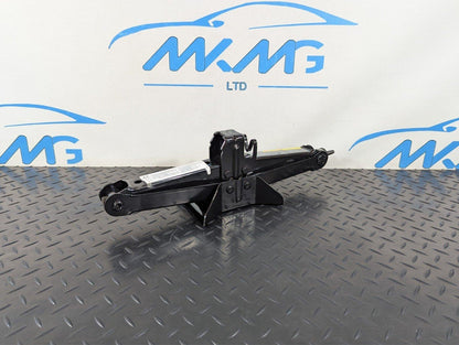 12-18 AUDI A6 C7 CAR LIFTING JACK 5N0011031E