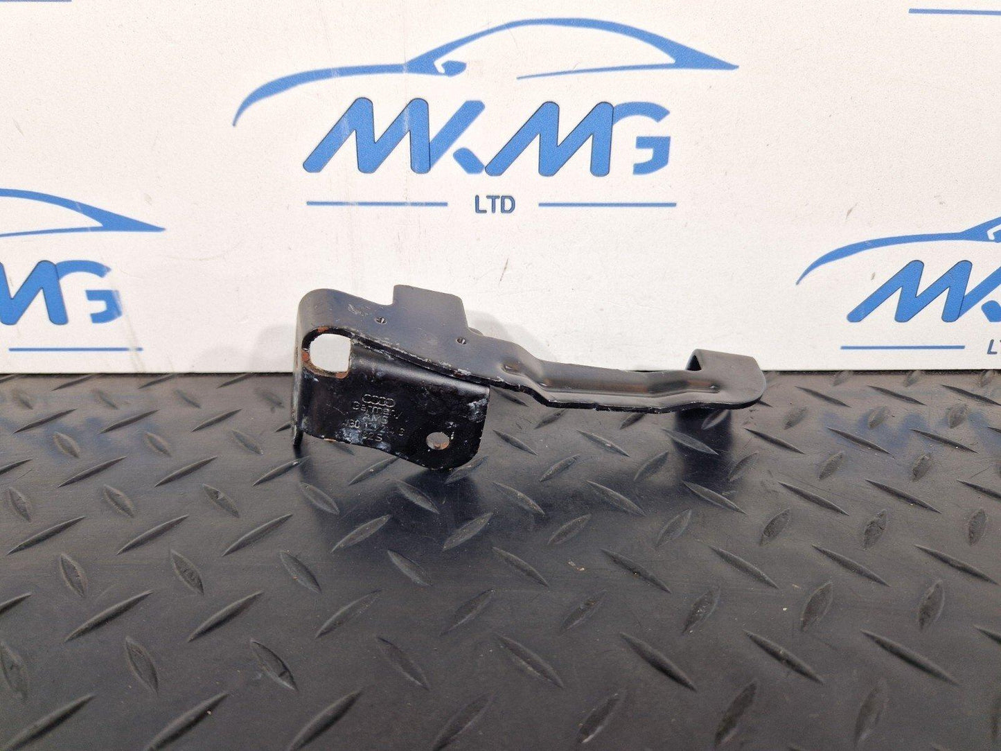10-18 AUDI A7 4G S-LINE EXPANSION TANK HOLDER BRACKET 4G0121214G
