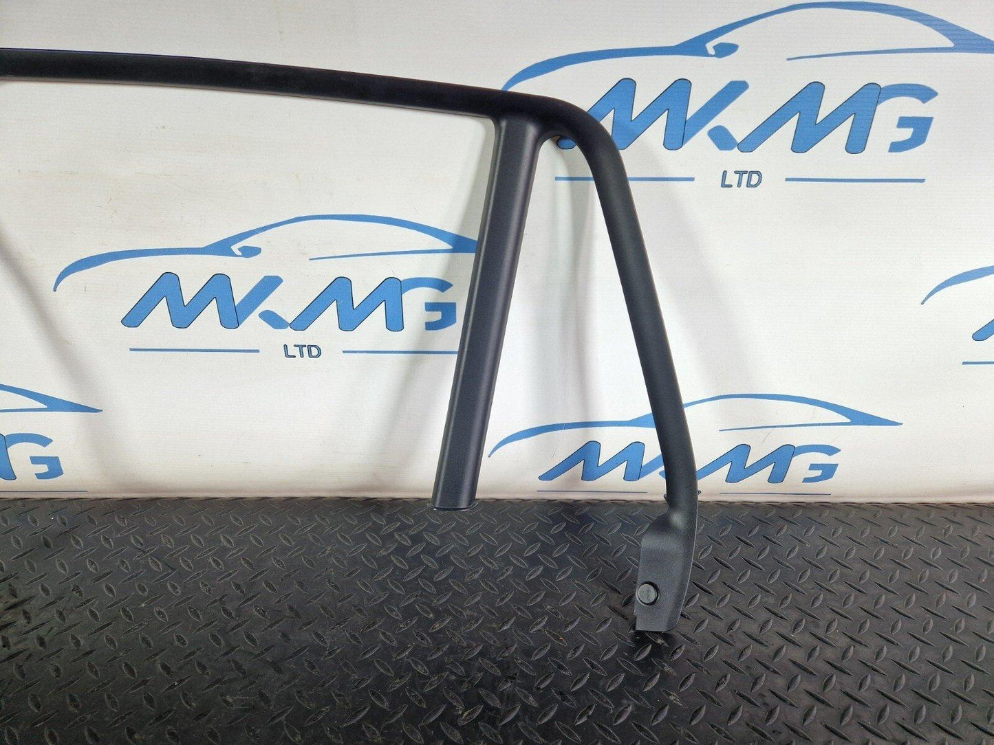 16-22 BMW X1 F48 GENUINE OEM COVER WINDOW FRAME DOOR REAR RIGHT O/S 7349672