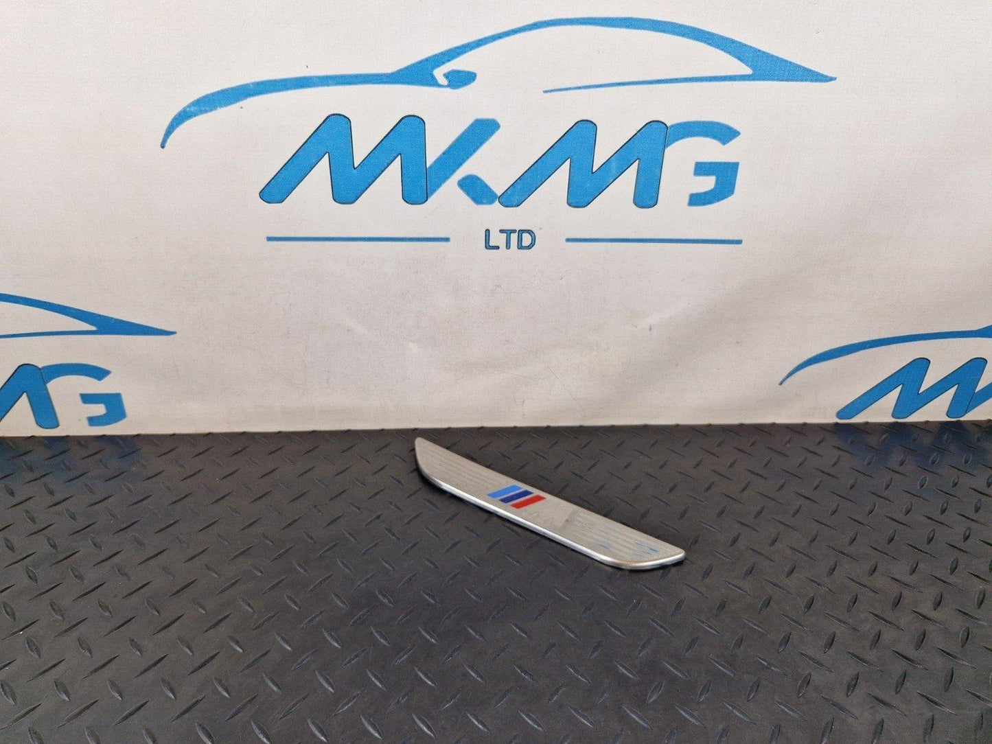 10-13 BMW E70 LCI X5 GENUINE OEM REAR DOOR KICK PLATES SILL COVER TRIM 7205265