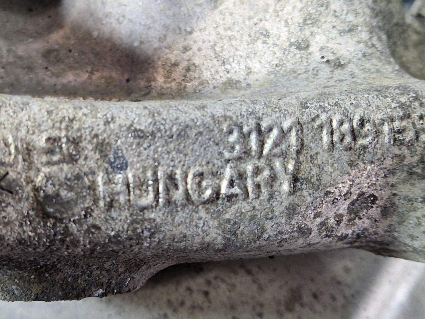 BMW    Unknown Part Type 18915910