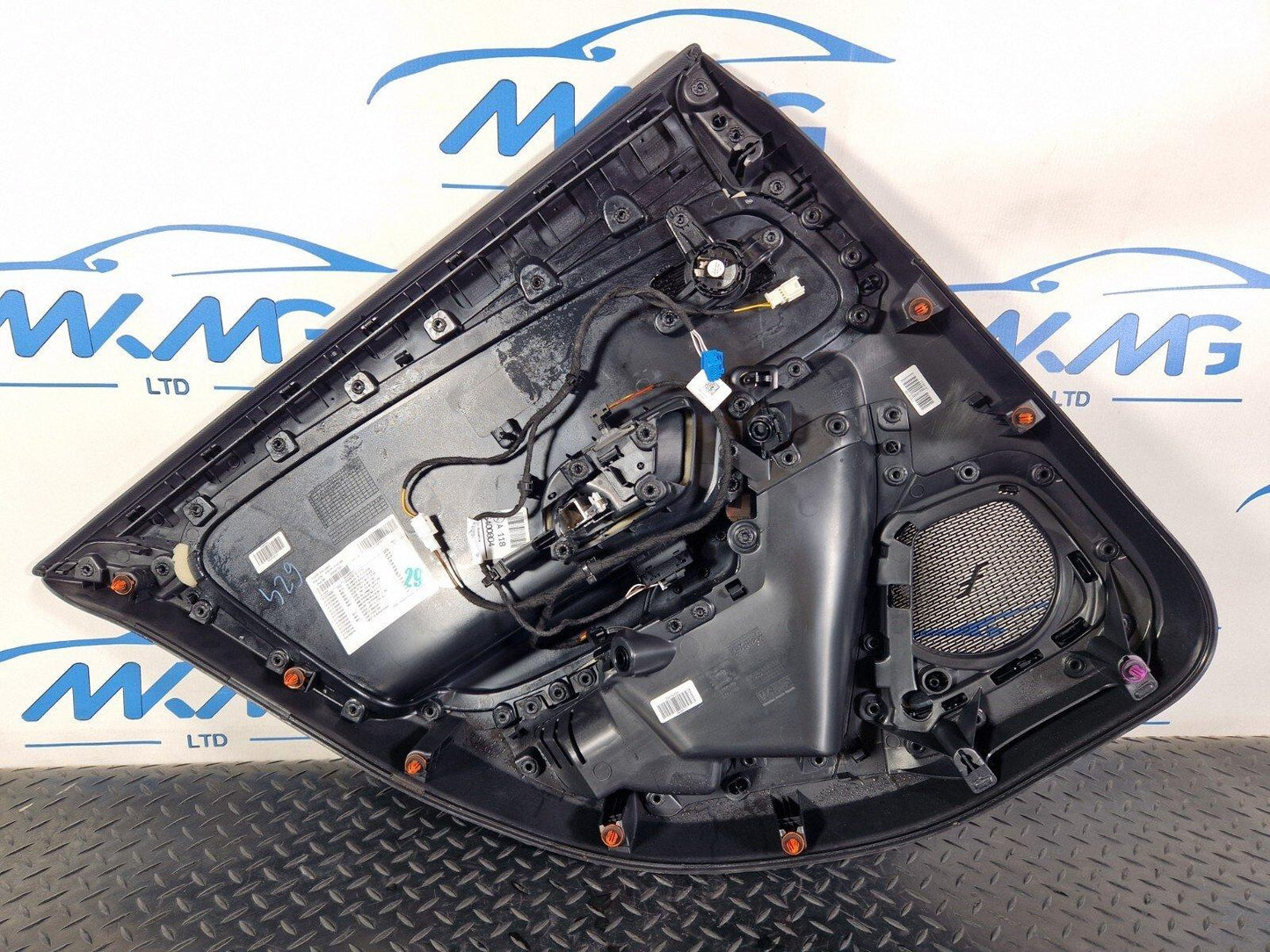 19-ON MERCEDES BENZ CLA C118 REAR RIGHT DOOR LEATHER CARD A1187308600