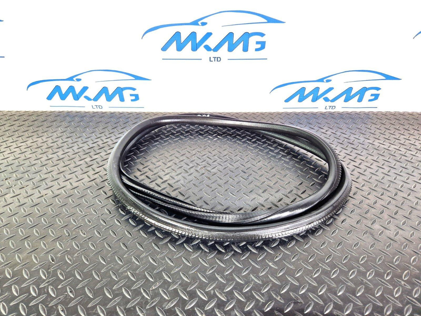 MERCEDES W177 A CLASS REAR DOOR RUBBER SEAL FITS LEFT & RIGHT SIDE A1776920300