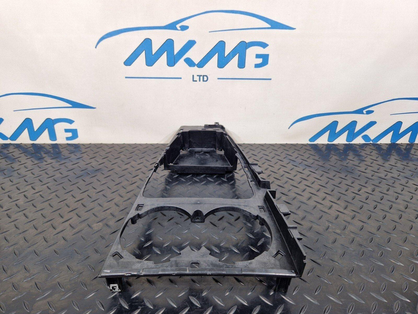 16-19 AUDI A4 B9 GENUINE CENTRE CONSOLE TRIM 8W2864261