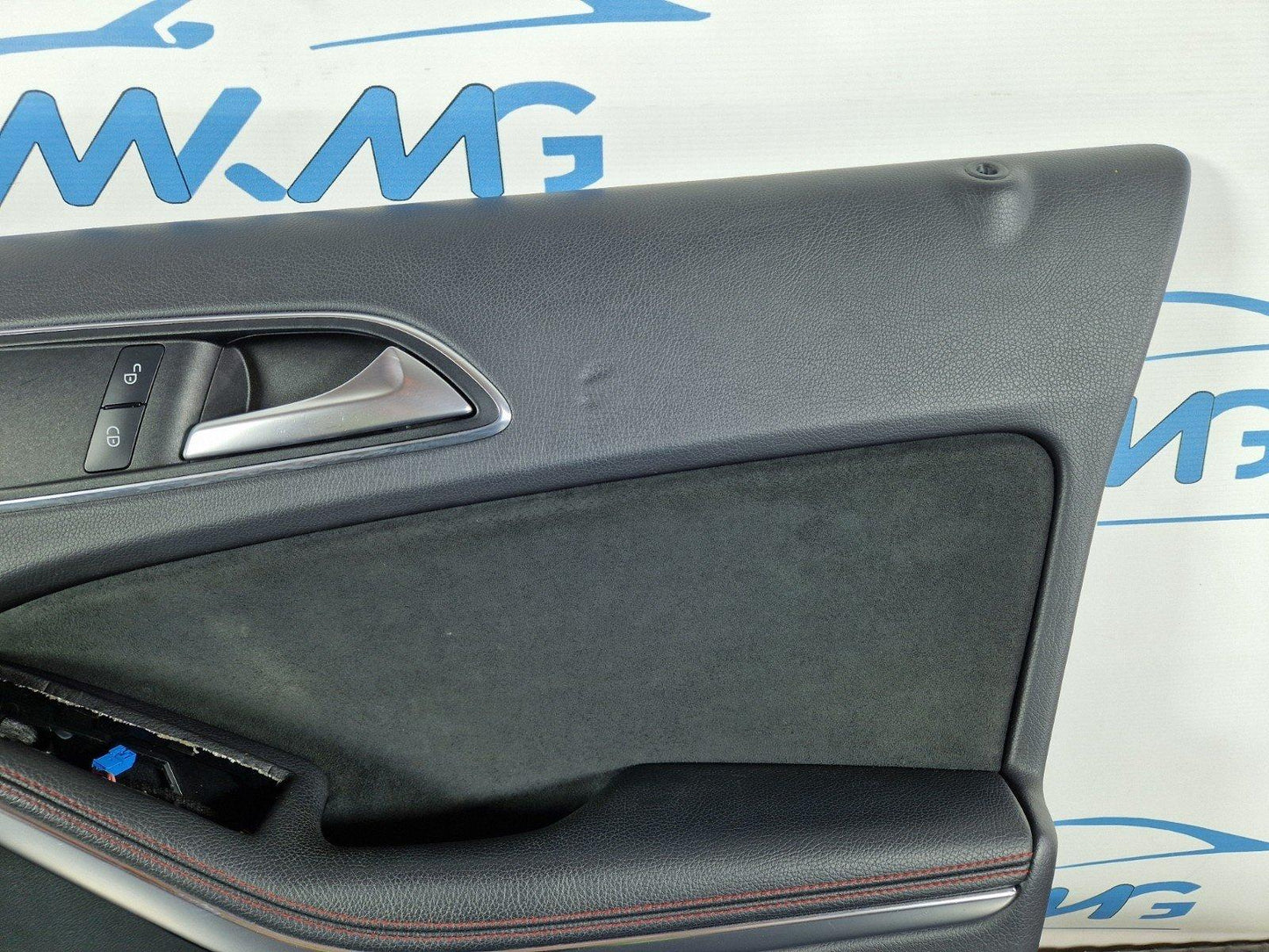 12-18 MERCEDES BENZ W176 GENUINE FRONT RIGHT DRIVE SIDE DOOR CARD PANEL