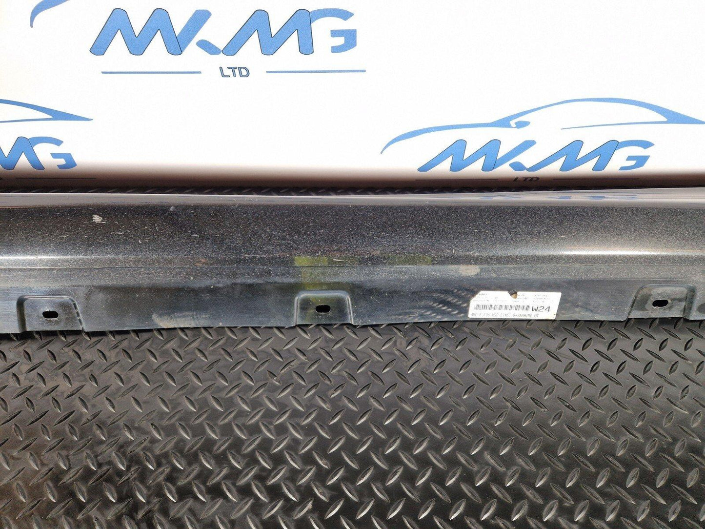 11-18 BMW 6 SERIES F06 GENUINE OEM RIGHT SIDE SKIRT 8052654