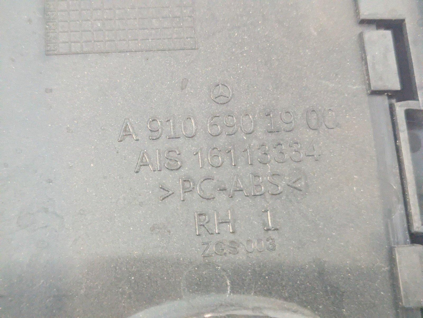 18-ON MERCEDES BENZ SPRINTER W907 OEM DRIVER SIDE B POST INNER TRIM A9106901900
