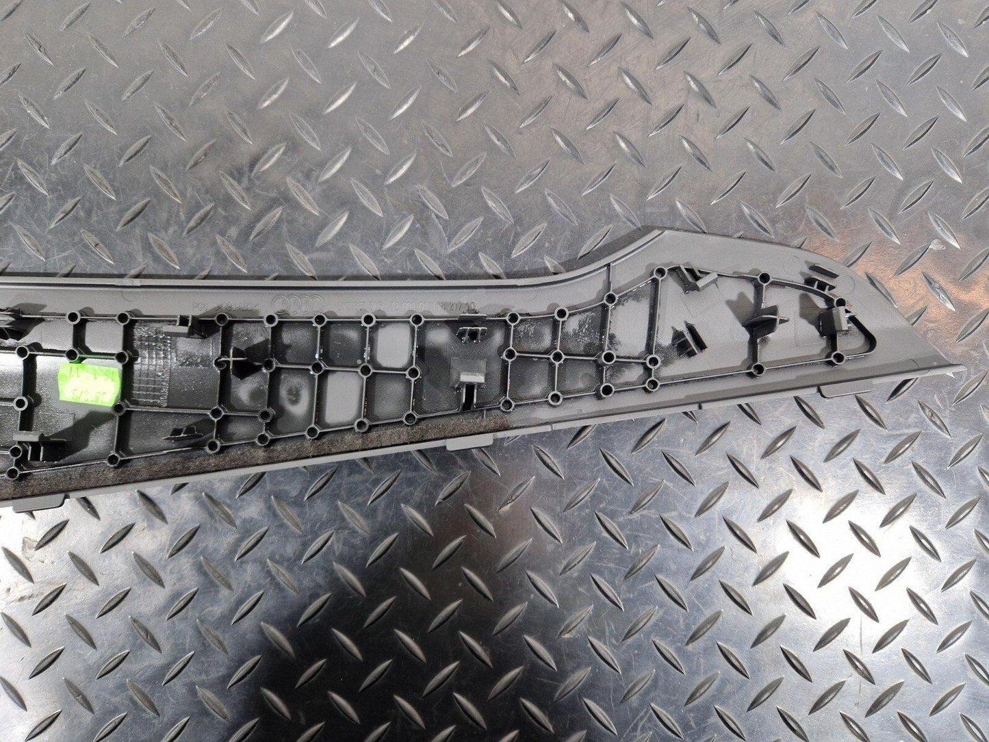 16-23 AUDI A5 F5 GENUINE LEFT PASSENGER SIDE CENTRE CONSOLE TRIM COVER 8W2863305