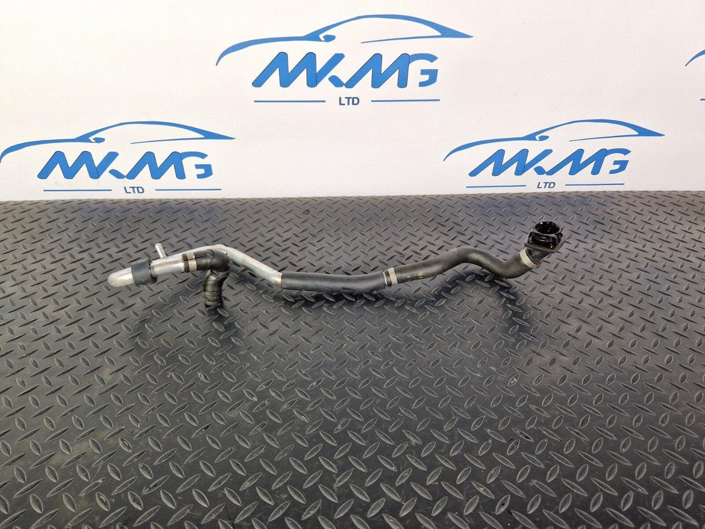 14-21 MERCEDES BENZ C220d W205 OEM COOLANT RADIATOR HOSE PIPE A2058303102