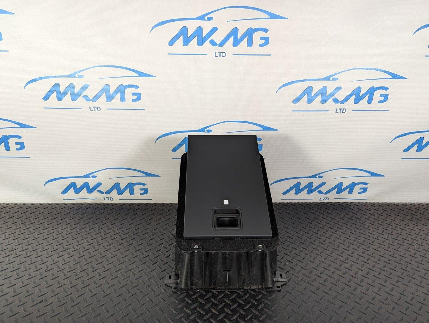 10-17 AUDI A8 4H REAR BOOT STORAGE BOX 4H0885205