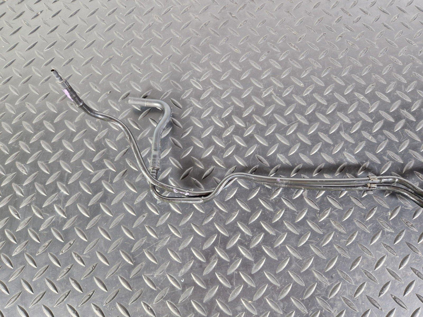 10-13 BMW X5 E70 LCI GENUINE OEM VACUUM LINE PIPE HOSE 6776413