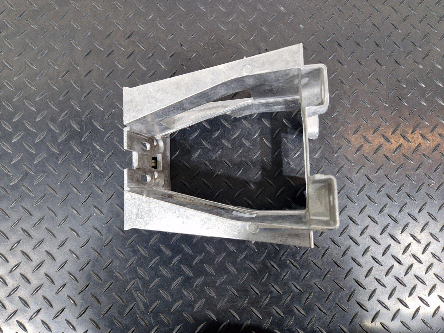 14-21 BMW 2 SERIES GRAN TOURER F45 F46 CENTRE CONSOLE BRACKET REAR 9274404