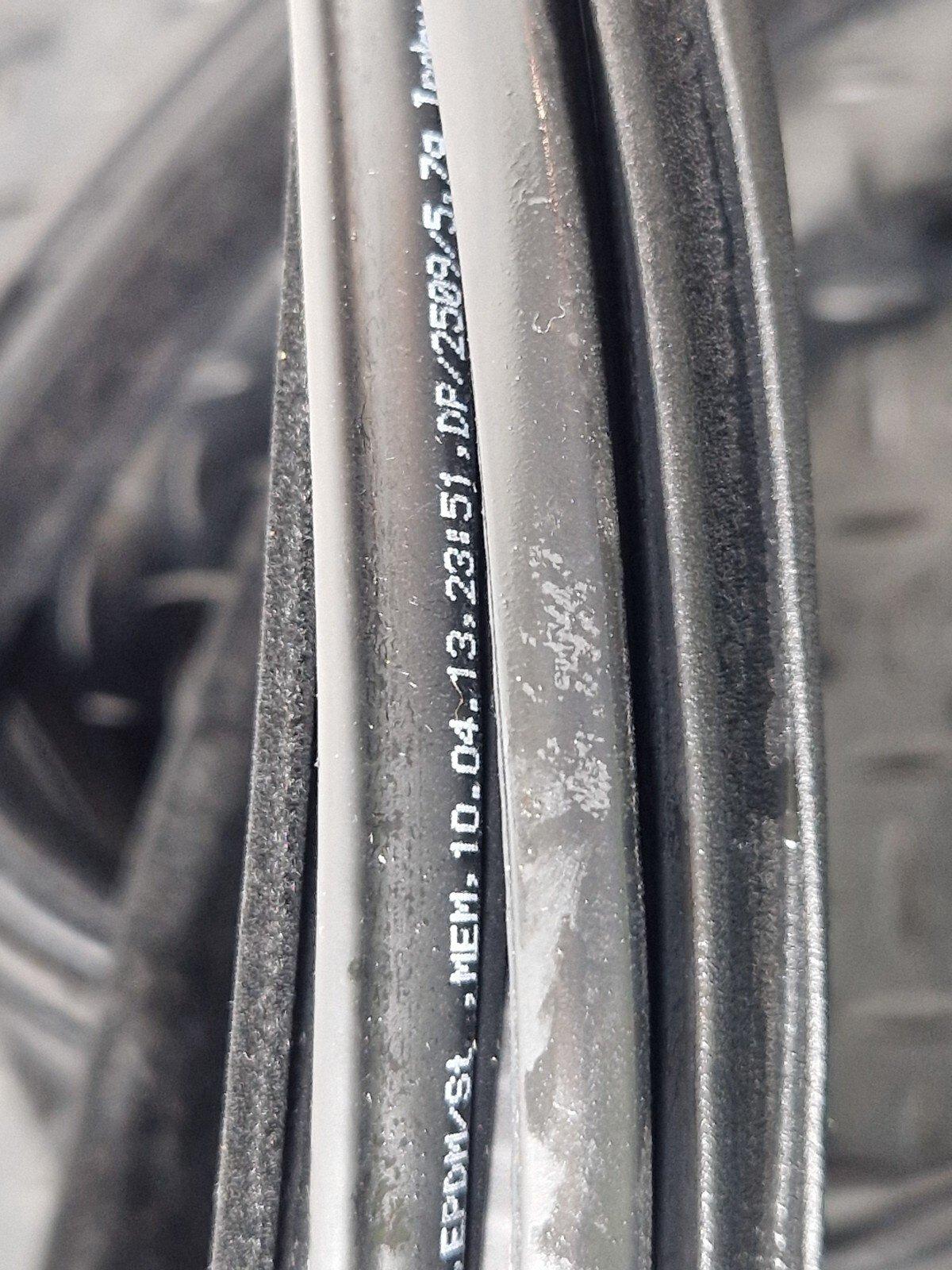 11-18 BMW 6 SERIES F06 REAR LEFT DOOR RUBBER WEATHER SEAL STRIP 7275315
