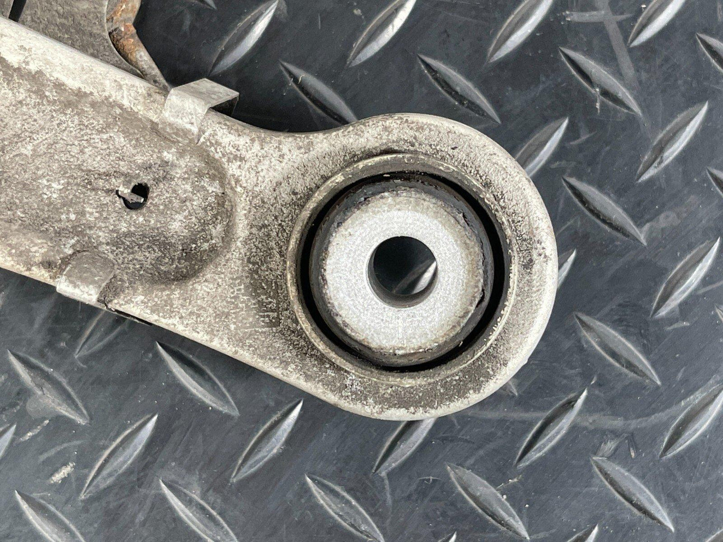 MERCEDES BENZ C350e W205 CONTROL ARM WISHBONE REAR PASSENGER LEFT A20407FI6