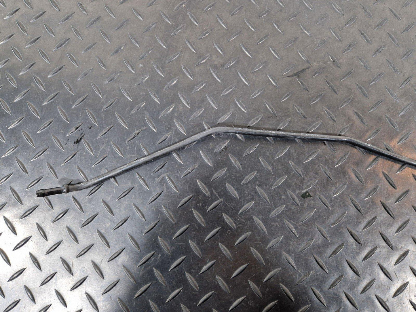 14-21 MERCEDES BENZ C220d W205 GENUINE HEATING WATER FEED LINE PIPE A2055002472