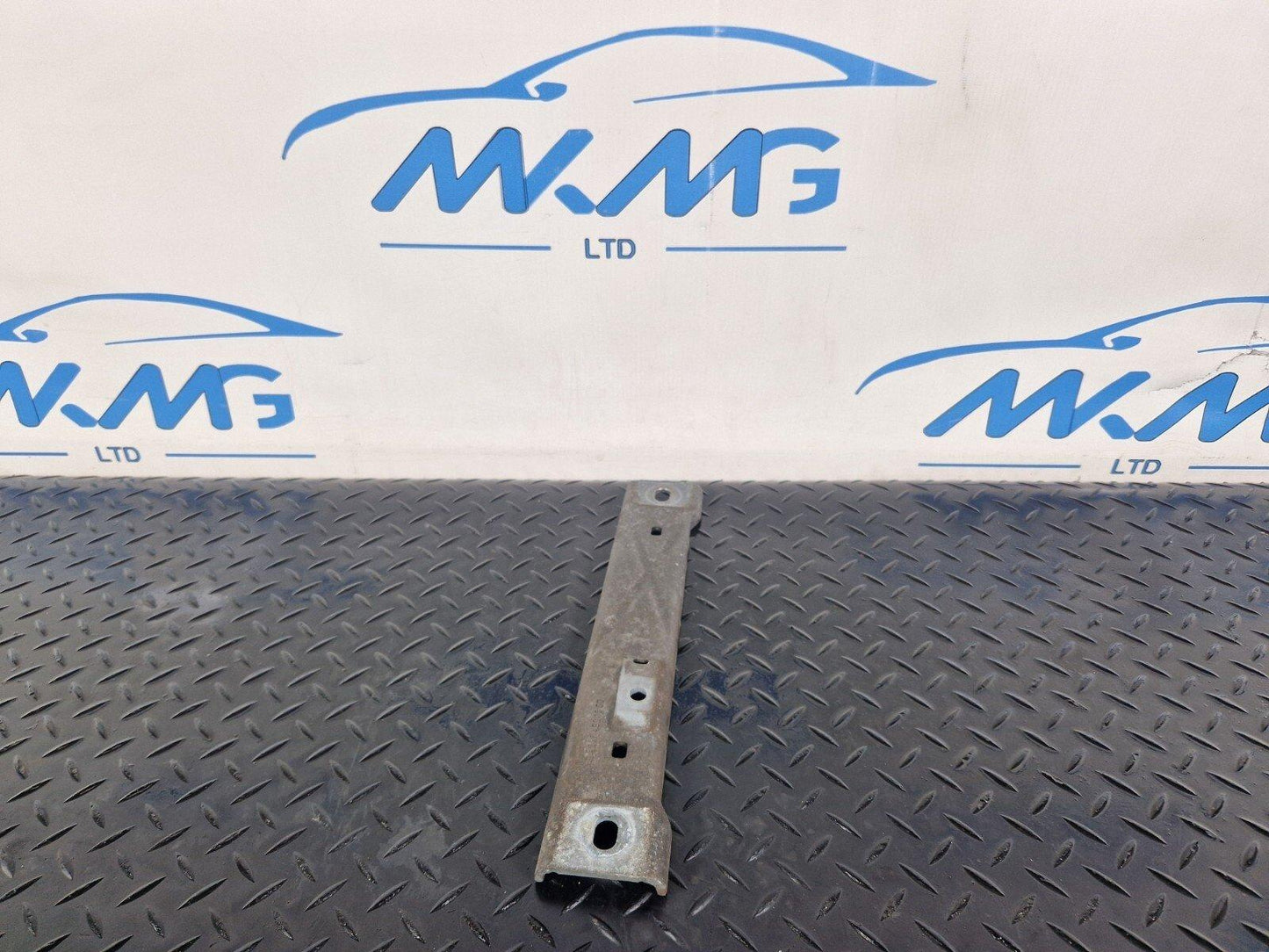 19-ON MERCEDES BENZ CLA C118 REAR EXHAUST GAS LINE HOLDER A2474921600