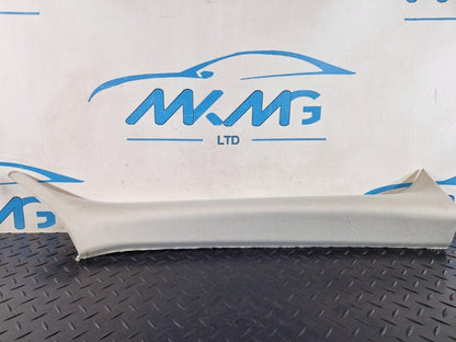 19-ON RANGE ROVER EVOQUE L551 A PILLAR COVER TRIM RIGHT DRIVER SIDE K8D203510