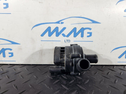 19-ON MERCEDES B CLASS W247  GENUINE AUXILIARY WATER PUMP A2118350364