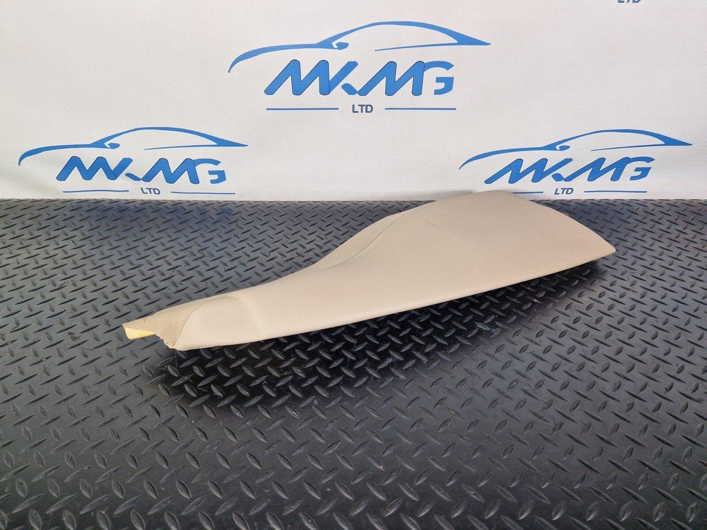 14-21 MERCEDES BENZ W205 OEM REAR SEAT BOLSTER PANEL RIGHT SIDE 5504251022