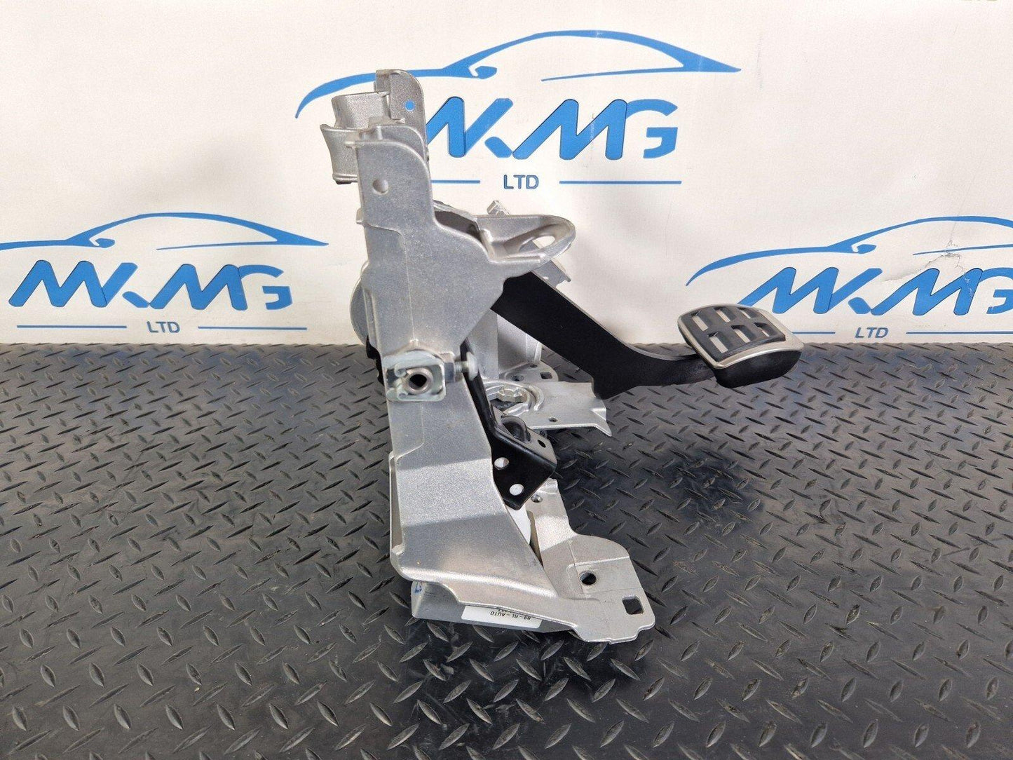 16-23 AUDI S5 COUPE GENUINE BRAKE PEDAL ASSEMBLY BRACKET MOUNT 8W2723140A