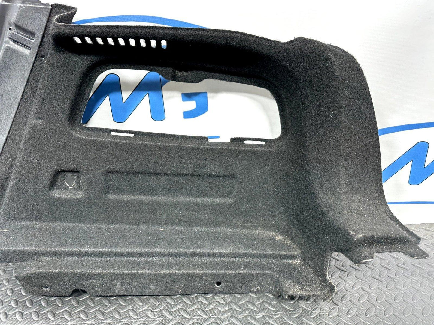 12-18 MERCEDES A-CLASS W176 GENUINE RIGHT DRIVER SIDE BOOT PANEL A1766900141