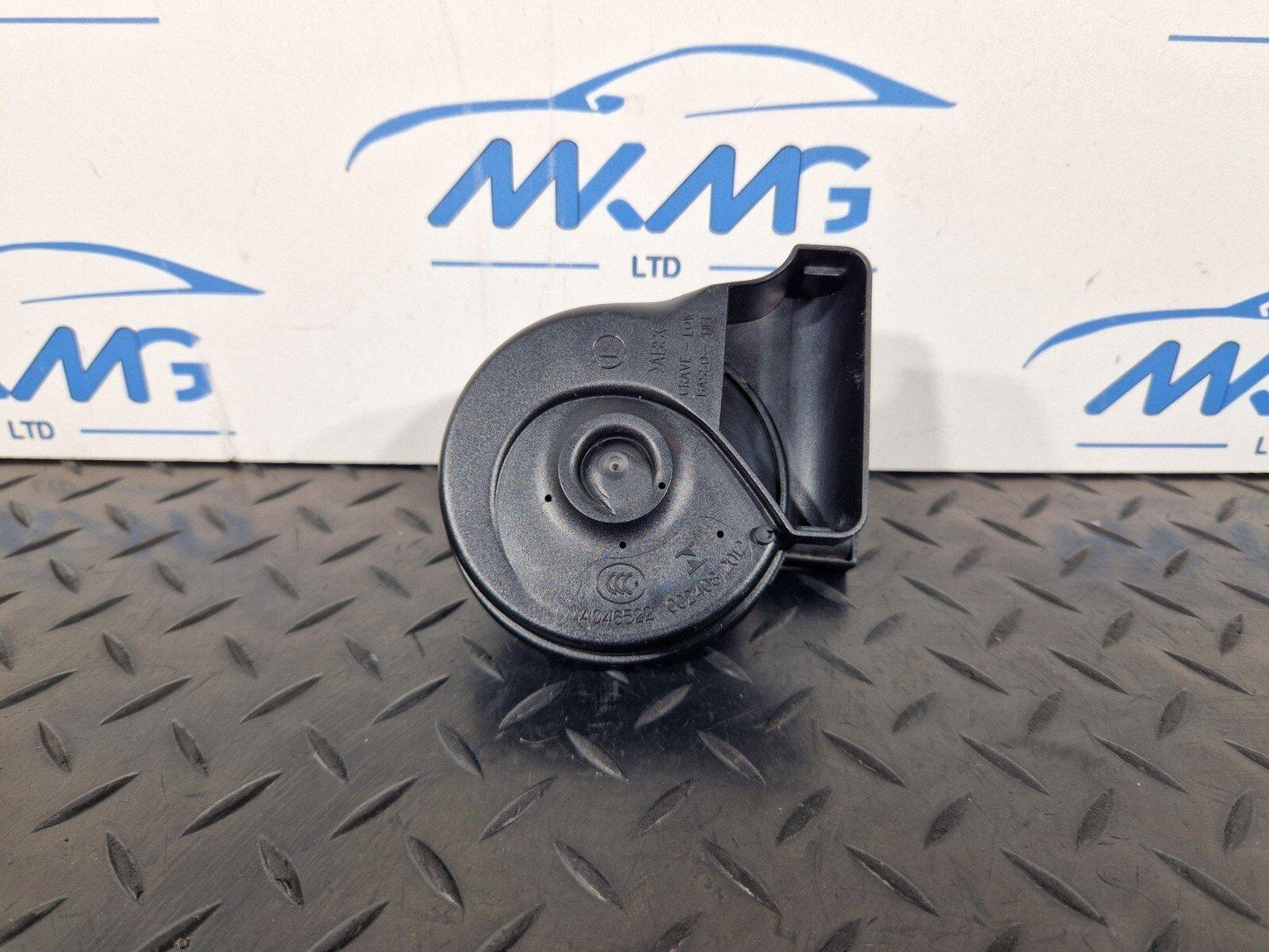 14-21 MERCEDES BENZ C-CLASS W205 GENUINE FRONT RIGHT N/S HORN SIGNAL A2055420820