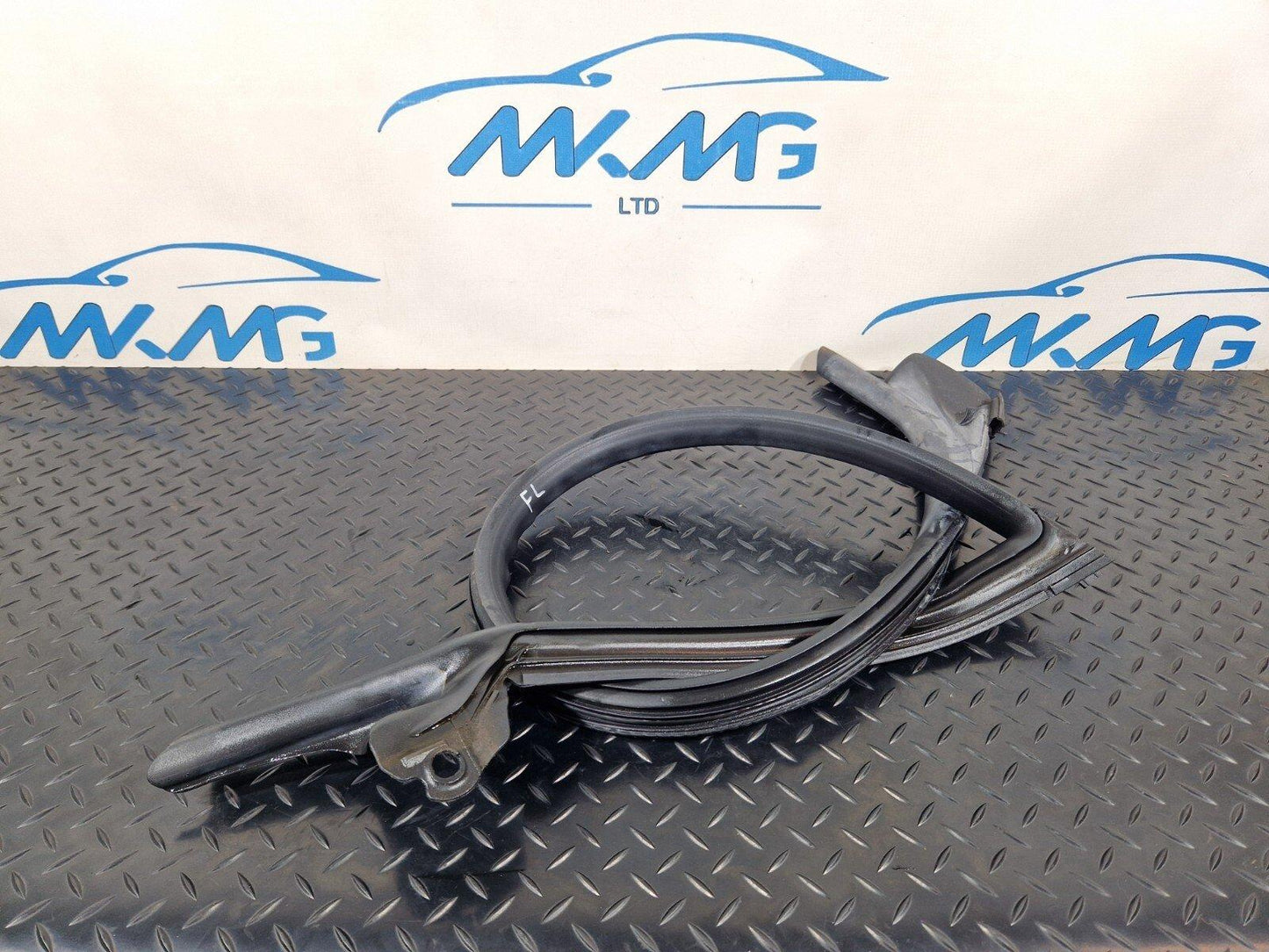 10-18 AUDI A7 4G S-LINE SEAL DOOR FRONT LEFT GASKET STRIP SEALING 4G8845353H