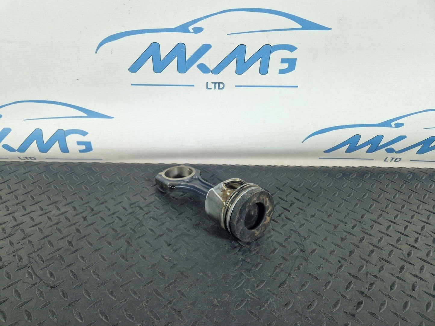 12-18 MERCEDES A B CLA-W176 W246 C117 OEM 1.8/2.1 CDI OM651 PISTON & CON ROD (2)