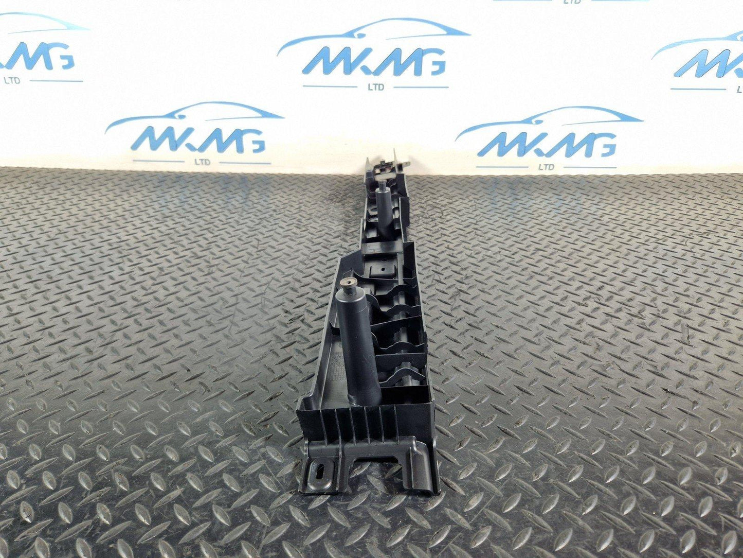 BMW X5 E70 GENUINE LEFT TRUNK PAD TRIM 7145913
